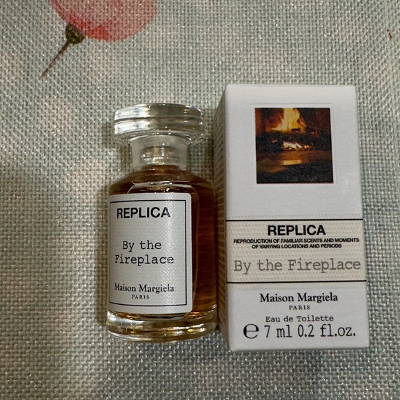 Madison Margiela By The Fire Place miniature Dab on!!! - Picture 1 of 3